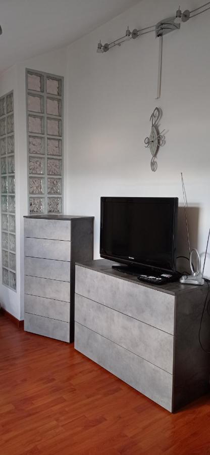Appartamento Mansardato Ipatrizi มอนคาลีเอรี ภายนอก รูปภาพ