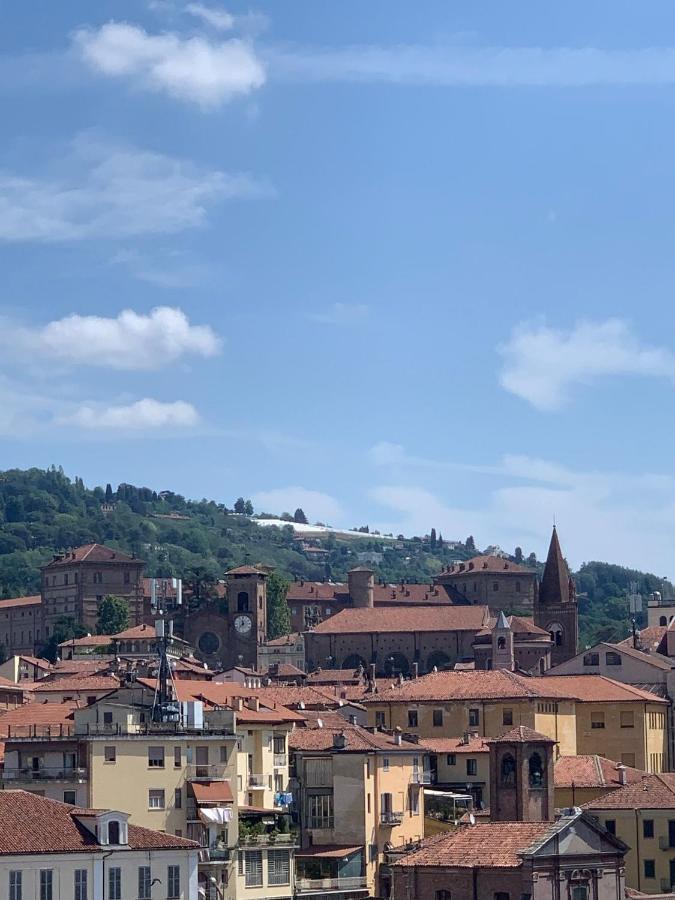 Appartamento Mansardato Ipatrizi มอนคาลีเอรี ภายนอก รูปภาพ